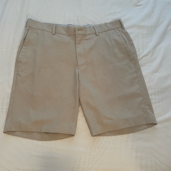 Peter Millar Performance shorts - 34 - Picture 1 of 3